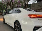 Bán gấp Kia Cerato 1.6 AT năm sản xuất 2018, giá hấp dẫn