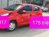 Bán Chevrolet Spark đời 2017, màu đỏ, 175tr