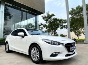 Bán xe Mazda 3 đời 2019, màu trắng, nhập khẩu 