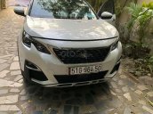 Cần bán Peugeot 5008 sản xuất năm 2019, màu trắng còn mới