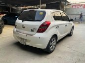 Cần bán gấp Hyundai i20 năm sản xuất 2011, màu trắng, nhập khẩu nguyên chiếc còn mới