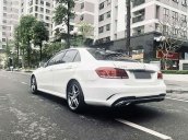 Xe Mercedes E class năm 2014, màu trắng còn mới