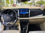 Cần bán xe Toyota Vios E sản xuất năm 2017, màu trắng xe gia đình