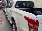 Cần bán xe Mitsubishi Triton đời 2018, màu trắng còn mới