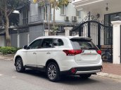 Xe Mitsubishi Outlander năm 2019 còn mới, giá 790tr