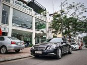 Bán Mercedes E300 đời 2012, màu đen