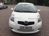 Bán Toyota Yaris sản xuất 2006, màu trắng, xe nhập 