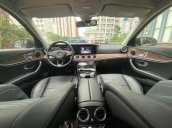 Cần bán gấp Mercedes E class năm 2017, nhập khẩu còn mới