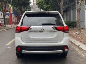 Xe Mitsubishi Outlander năm 2019 còn mới, giá 790tr