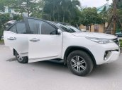 Bán Toyota Fortuner 2018, màu trắng, full máy dầu