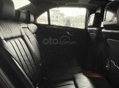 Bán Mercedes E class sản xuất 2010, màu đen còn mới