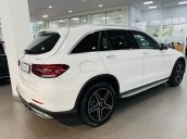 Cần bán xe GLC 300 AMG, giao ngay giá tốt