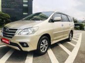 Xe Toyota Innova đời 2015, màu vàng còn mới