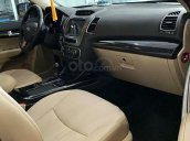 Bán Kia Sorento năm 2019, màu đen còn mới