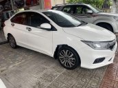 Cần bán gấp Honda City đời 2017, màu trắng