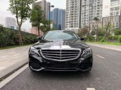 Bán xe Mercedes C250 đời 2018, màu đen còn mới