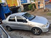 Cần bán gấp Fiat Albea năm sản xuất 2004, màu bạc còn mới