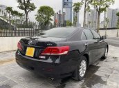 Bán Toyota Camry năm sản xuất 2011, màu đen còn mới