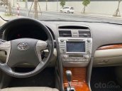 Bán Toyota Camry năm sản xuất 2011, màu đen còn mới