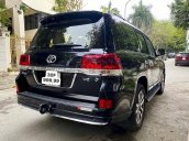 Cần bán gấp Toyota Land Cruiser sản xuất 2019, màu đen, nhập khẩu nguyên chiếc còn mới