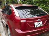 Bán Ford Focus 1.8AT năm sản xuất 2010, màu đỏ còn mới