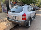 Cần bán lại xe Hyundai Tucson 2010, màu bạc, giá tốt