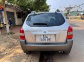 Cần bán lại xe Hyundai Tucson 2010, màu bạc, giá tốt