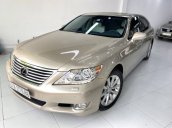 Cần bán lại xe Lexus LS đời 2011, màu vàng, nhập khẩu chính chủ