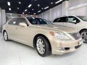 Cần bán lại xe Lexus LS đời 2011, màu vàng, nhập khẩu chính chủ