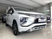 Bán xe Mitsubishi Xpander màu trắng, số tự động, trả góp chỉ 208 triệu