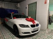 Cần bán xe BMW 3 Series 320i năm sản xuất 2010, nhập khẩu còn mới