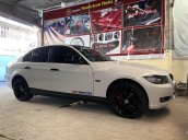 Cần bán xe BMW 3 Series 320i năm sản xuất 2010, nhập khẩu còn mới