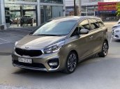 Cần bán lại xe Kia Rondo năm 2019, màu vàng còn mới