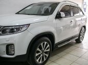 Cần bán gấp Kia Sorento 2014, màu trắng, giá tốt