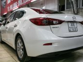 Cần bán xe Mazda 3 2015, màu trắng, số tự động