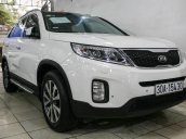 Bán Kia Sorento sản xuất 2014, màu trắng số tự động, giá hấp dẫn 629tr