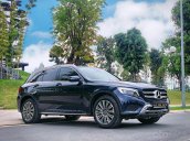 Cần bán lại xe Mercedes GLC-Class đời 2019, màu xanh lam, đi 18 000km