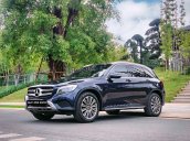 Cần bán lại xe Mercedes GLC-Class đời 2019, màu xanh lam, đi 18 000km