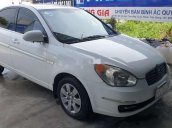 Bán ô tô Hyundai Verna 2009, màu trắng, nhập khẩu 