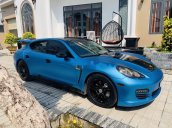 Xe Porsche Panamera sản xuất 2009, màu xanh lam, xe nhập