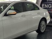 Mercedes-Benz E200 2021, giá lăn bánh, thông số kỹ thuật, hình ảnh, ưu đãi hấp dẫn