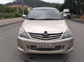 Cần bán Toyota Innova sản xuất năm 2011 còn mới