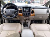 Cần bán Toyota Innova sản xuất năm 2011 còn mới