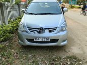 Cần bán xe Toyota Innova năm 2010, màu bạc chính chủ, 235 triệu