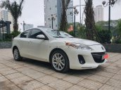 Cần bán Mazda 3 năm sản xuất 2014, màu trắng