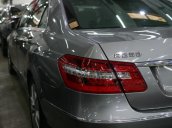 Cần bán Mercedes E250 CGI sản xuất 2010, màu bạc