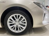 Cần bán lại xe Toyota Camry 2.0E sản xuất năm 2018, đi 28000km, xe gia đình, bao check hãng