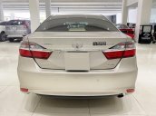 Cần bán lại xe Toyota Camry 2.0E sản xuất năm 2018, đi 28000km, xe gia đình, bao check hãng