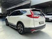 Bán xe Honda CR V màu trắng, biển số SG, lăn bánh 31.000km, trả góp chỉ 353 triệu