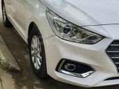 Bán Hyundai Accent sản xuất năm 2019, màu trắng còn mới, 490tr